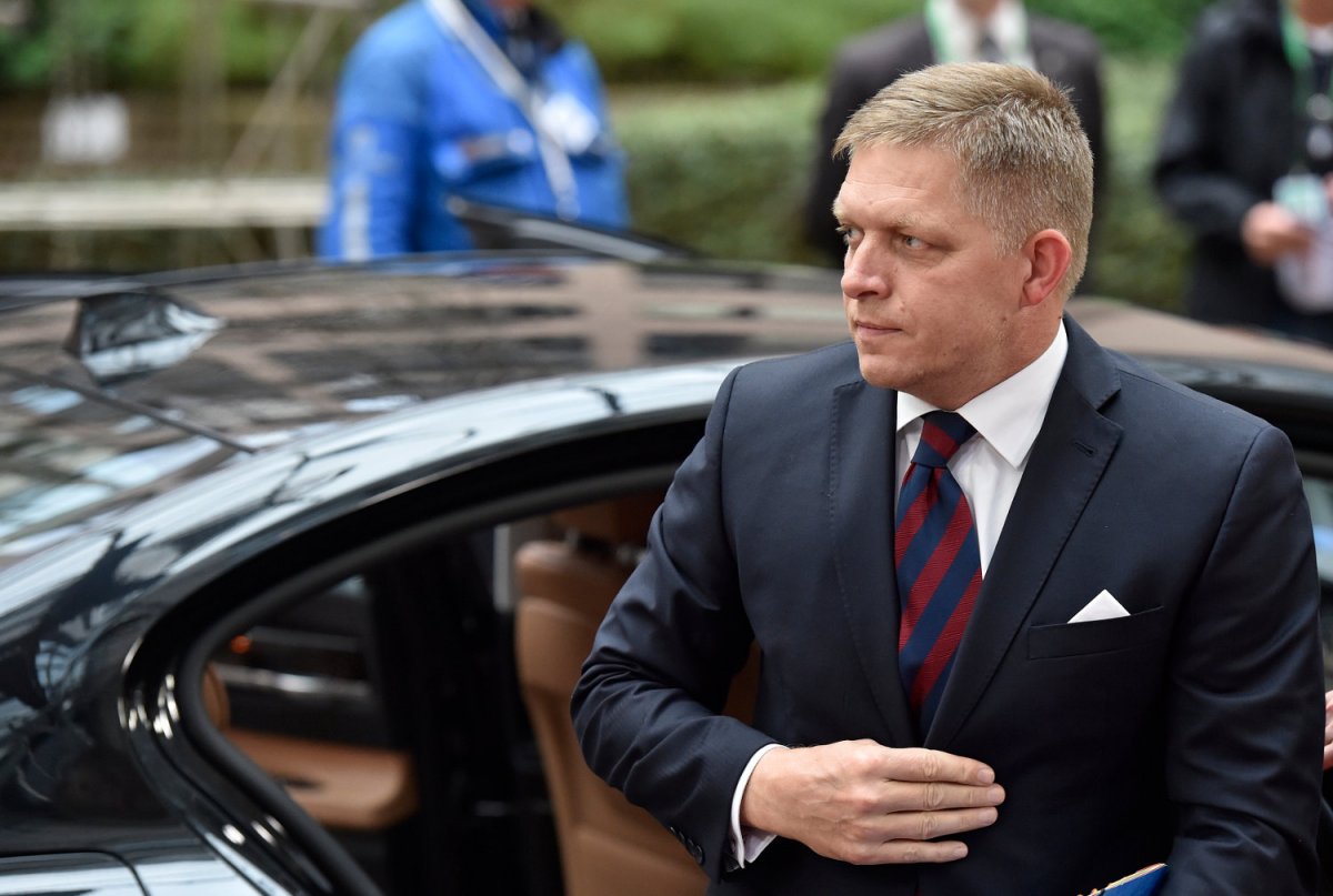 Фицо жив. Robert fico 2024.